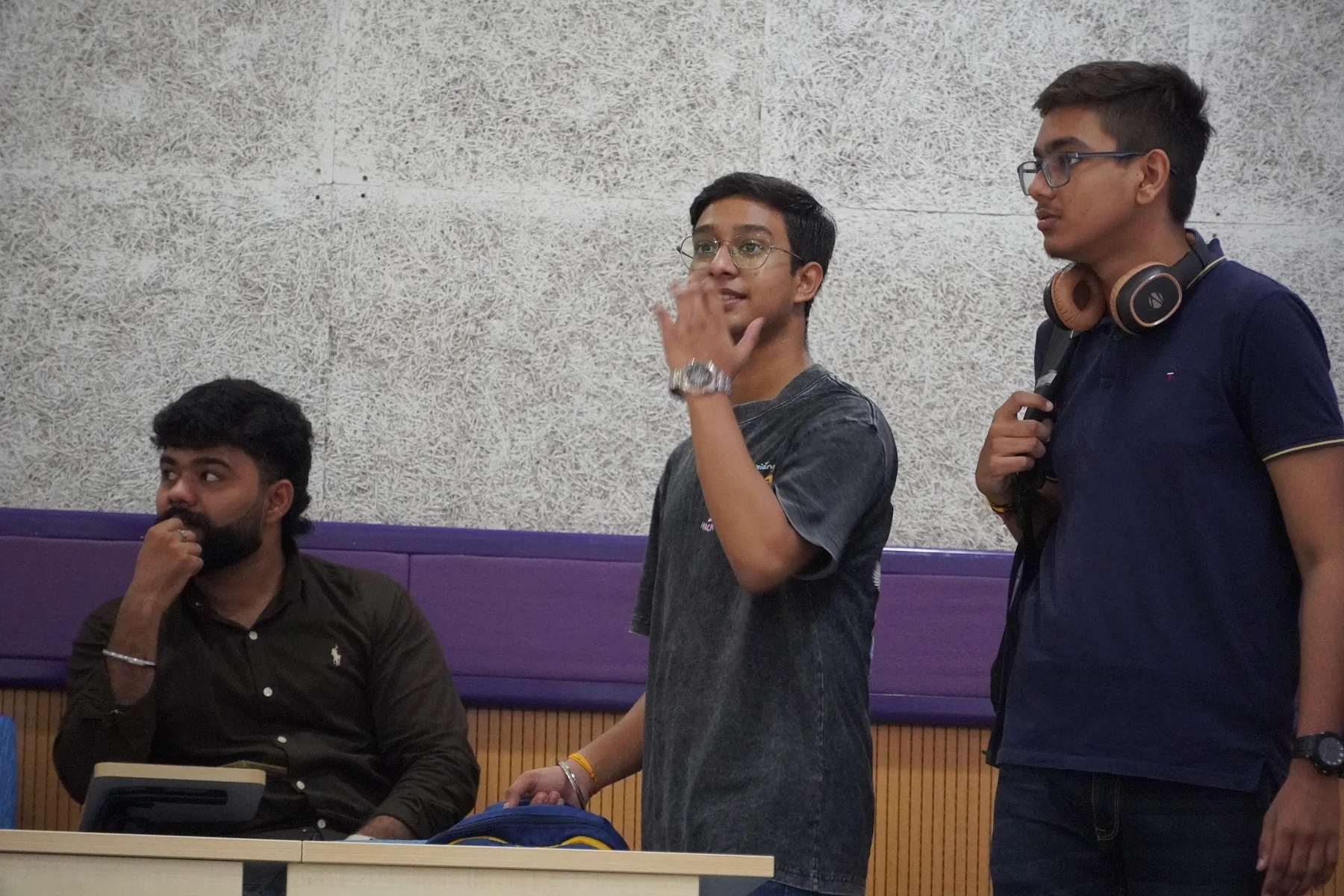 Guides for young builders at Project GRID